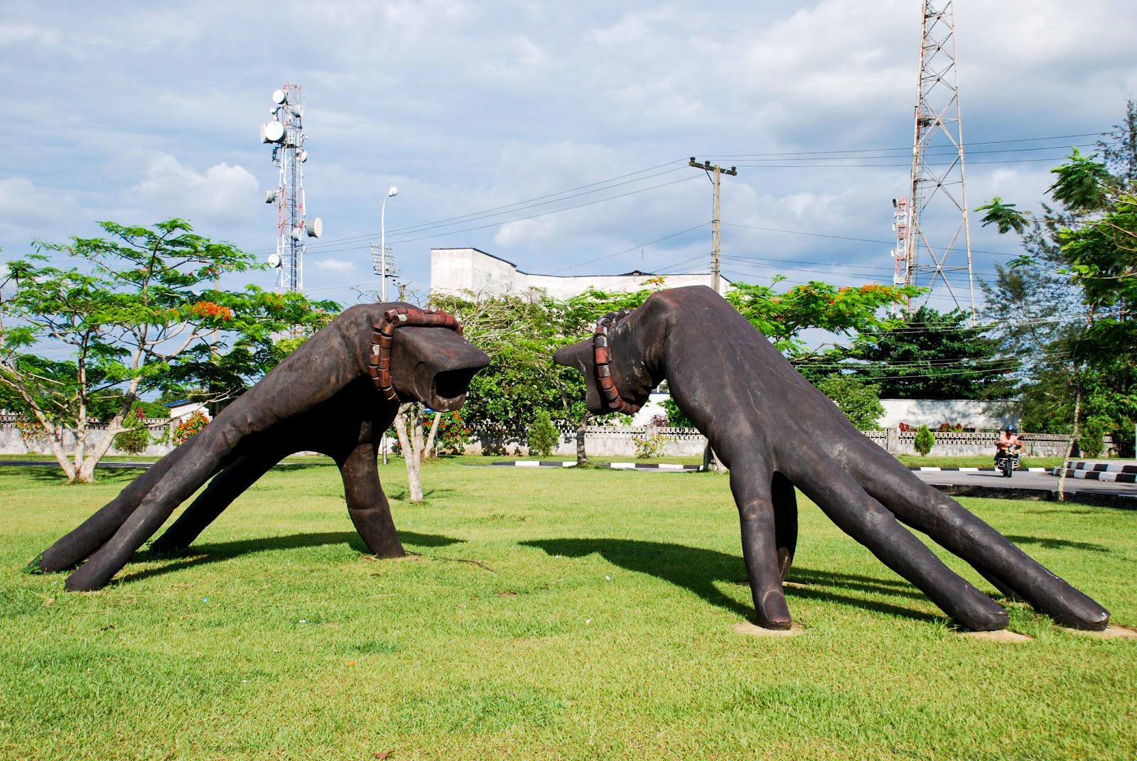 Calabar-hands